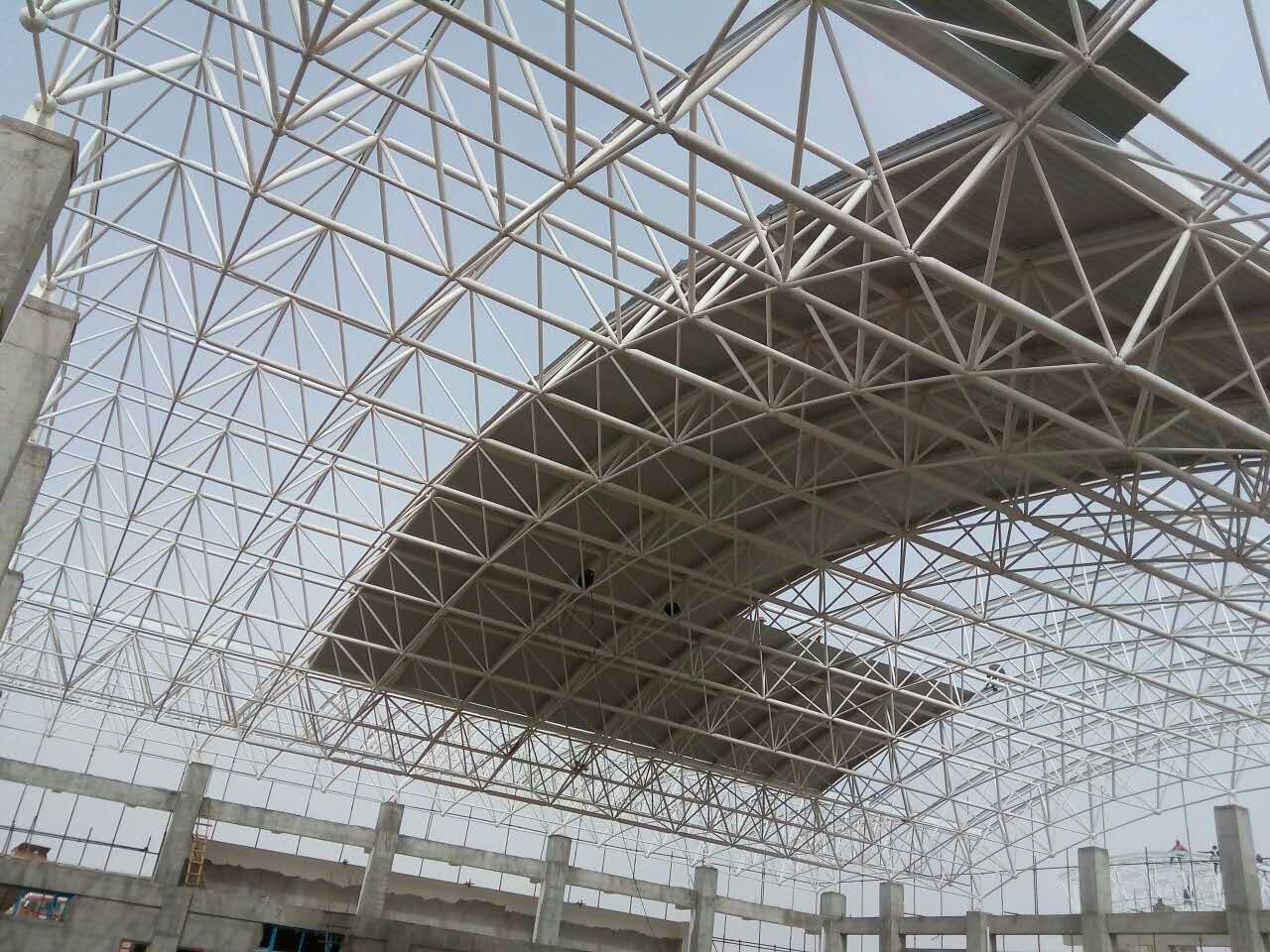昌吉青岛一汽网架